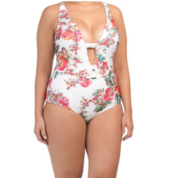 becca etc by rebecca virtue